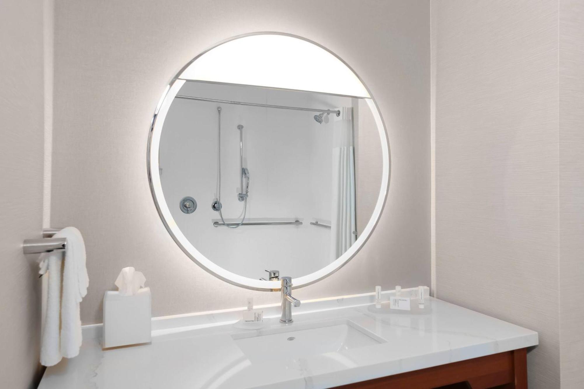 Courtyard By Marriott Thomasville Downtown Εξωτερικό φωτογραφία