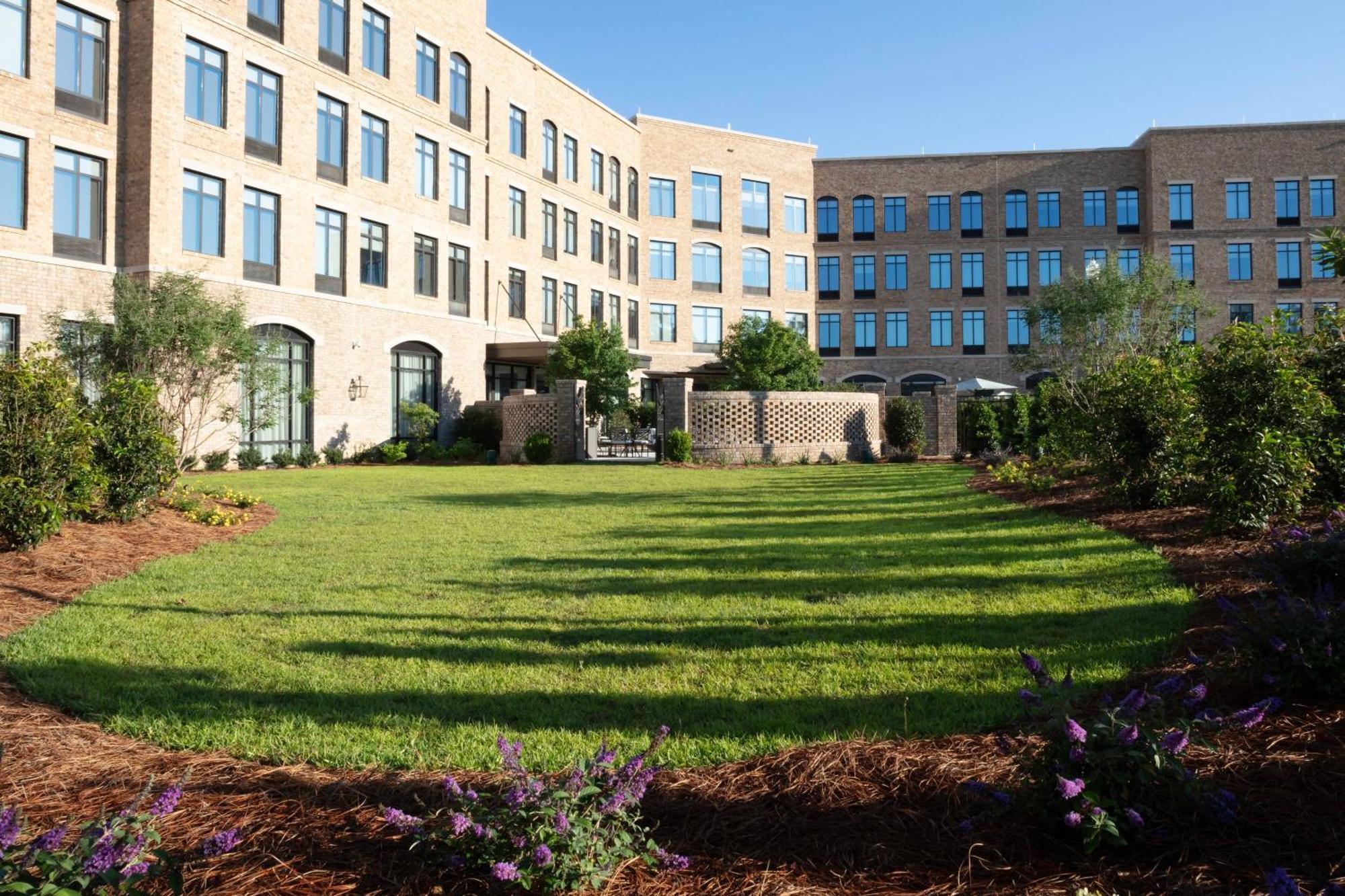 Courtyard By Marriott Thomasville Downtown Εξωτερικό φωτογραφία