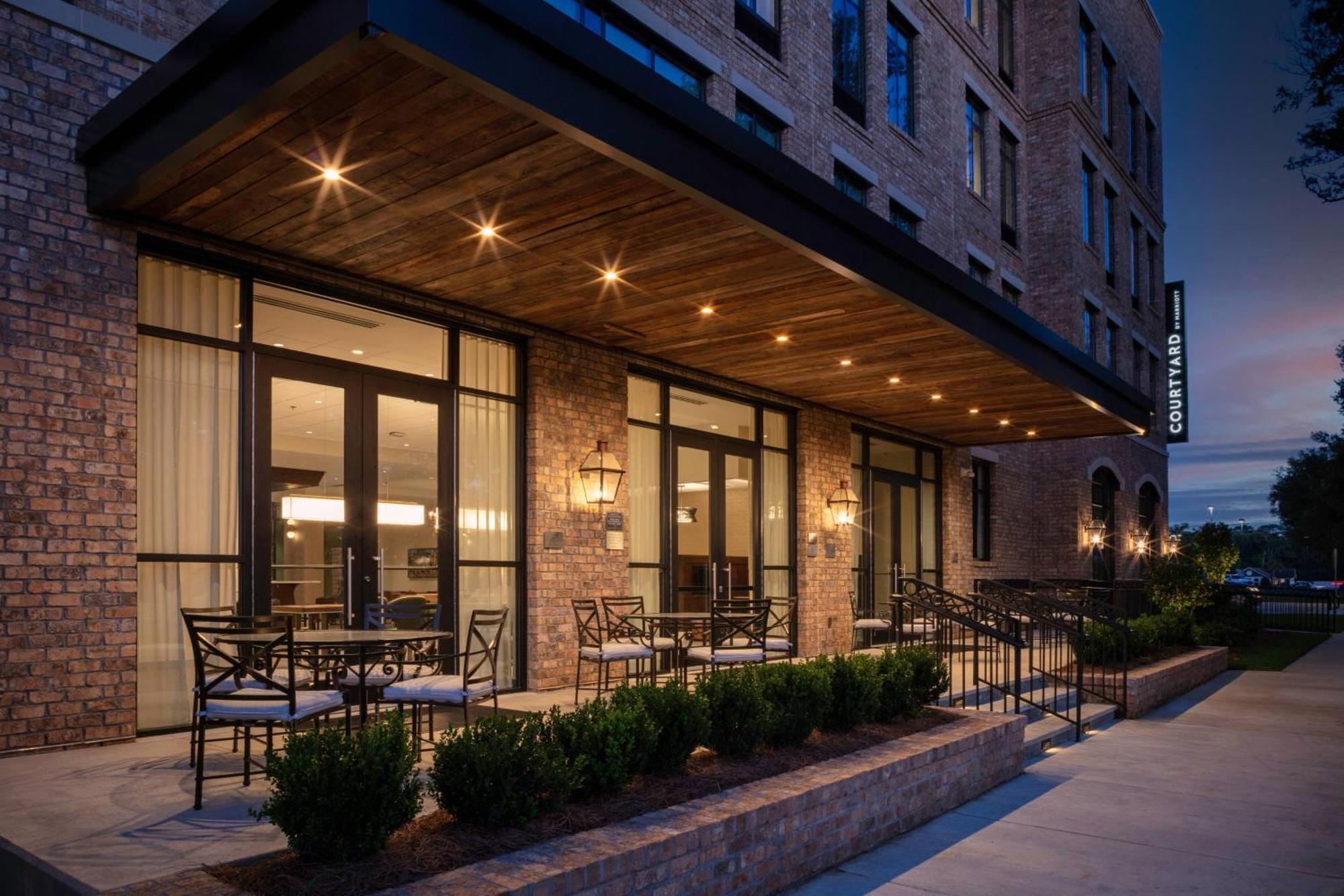 Courtyard By Marriott Thomasville Downtown Εξωτερικό φωτογραφία